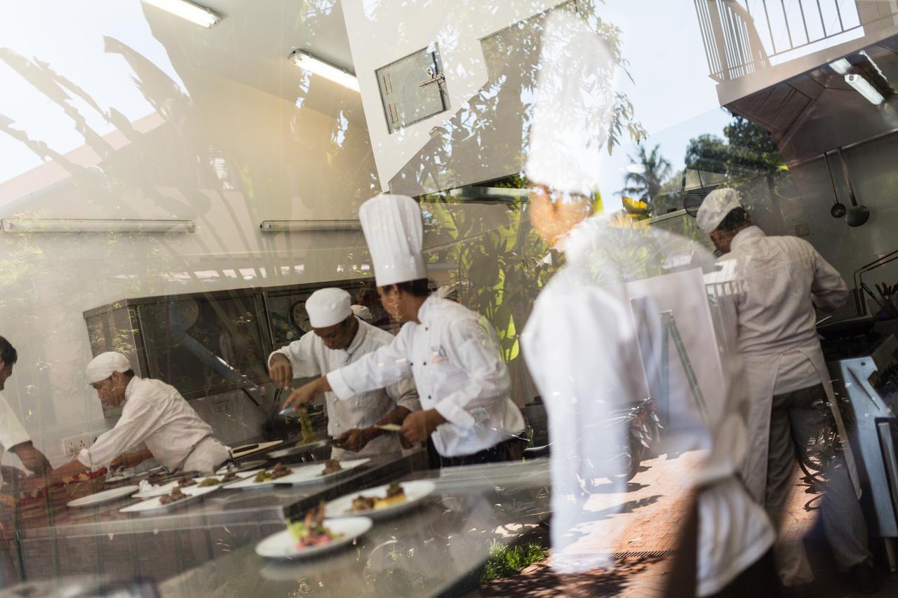 Sala Bai Hotel & Restaurant School Сием Реап Екстериор снимка